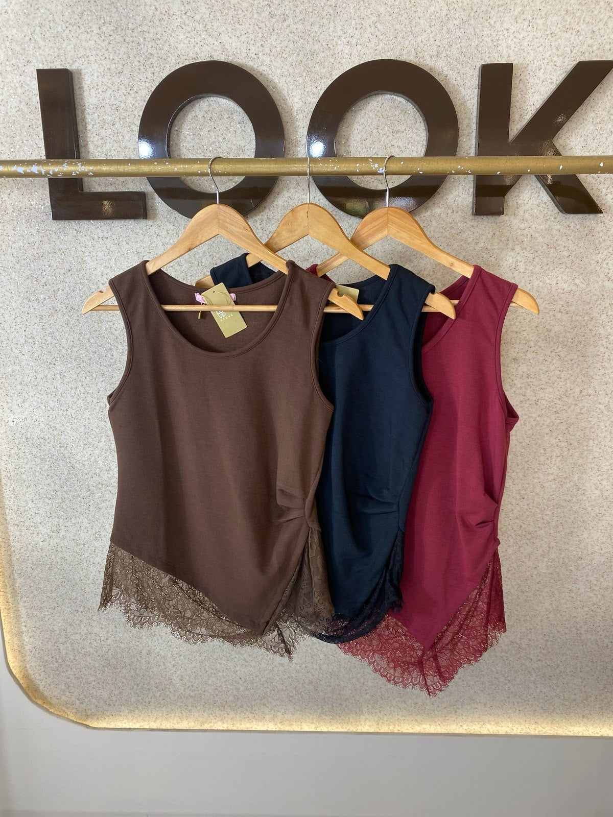 Blusinha com renda Ref:522